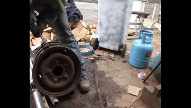 Foto - Otomobil jantından bakın ne yaptı!