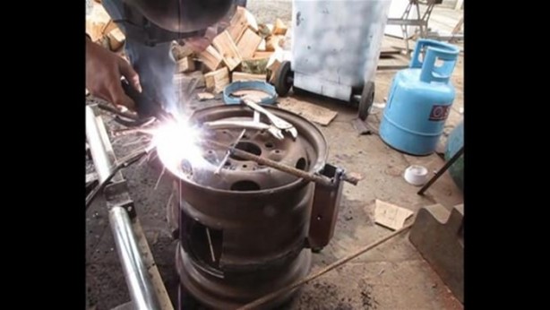 Foto - Otomobil jantından bakın ne yaptı!