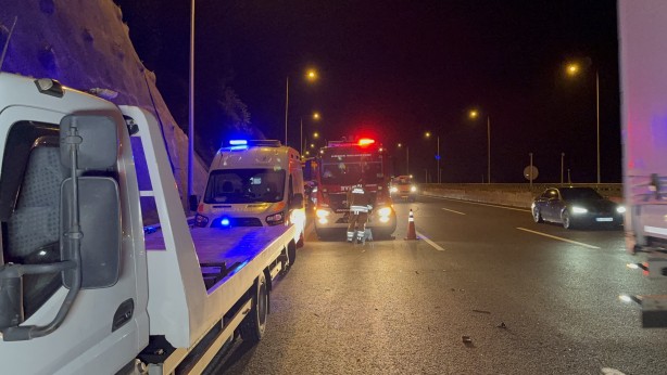 Foto - Otomobil kamyona ok gibi saplandı: 1 kişi hayatını kaybetti