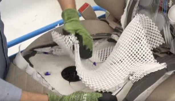 Foto - Otomobil koltuklarının içinde bakın ne var?