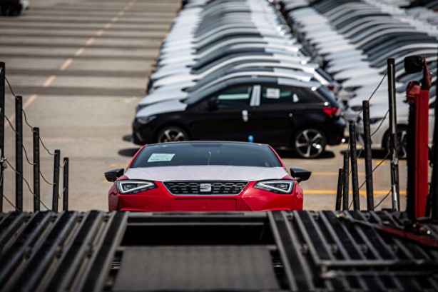 Foto - Otomobil piyasasında tarihte bir ilk: Fiyatları indirince 252 bin araç satıp zirveye yerleşti