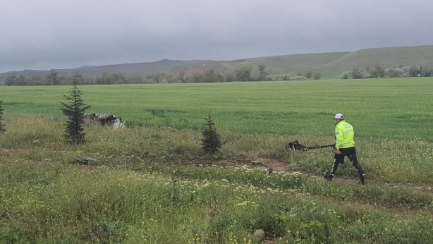Foto - Otomobil su kanalına düştü: 1 ölü, 4 yaralı
