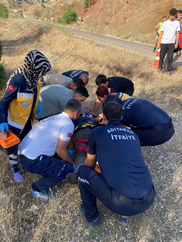 Foto - Otomobil takla attı: 3 yaralı