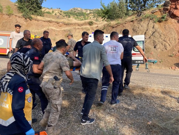 Foto - Otomobil takla attı: 3 yaralı