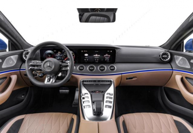 Foto - Otomobil tutkunlarının hayali! Yenilenen Mercedes-AMG GT Coupe Türkiye'de