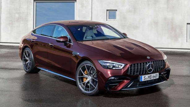 Foto - Otomobil tutkunlarının hayali! Yenilenen Mercedes-AMG GT Coupe Türkiye'de