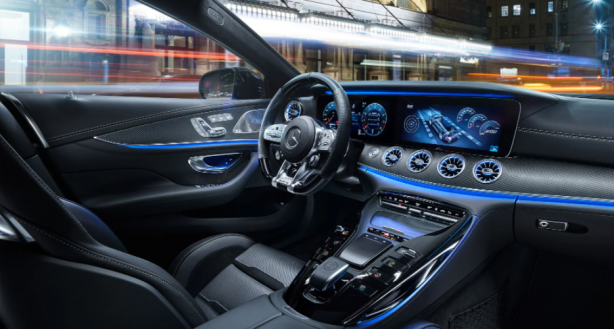 Foto - Otomobil tutkunlarının hayali! Yenilenen Mercedes-AMG GT Coupe Türkiye'de