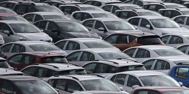 Foto - Otomobilde fiyatlar 100 bin TL civarı düşebilir!