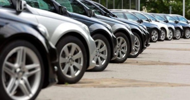 Foto - Otomobilde fiyatlar 100 bin TL civarı düşebilir!