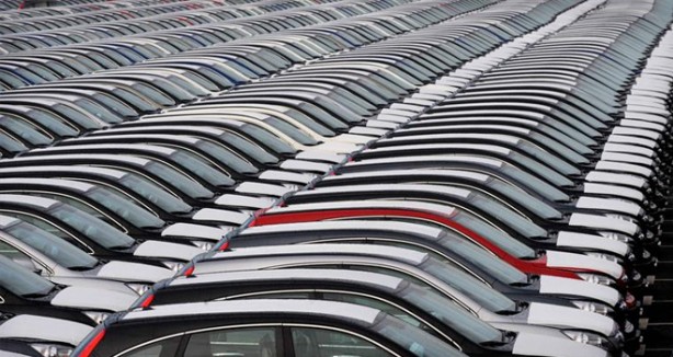 Foto - Otomobilde fiyatlar 100 bin TL civarı düşebilir!