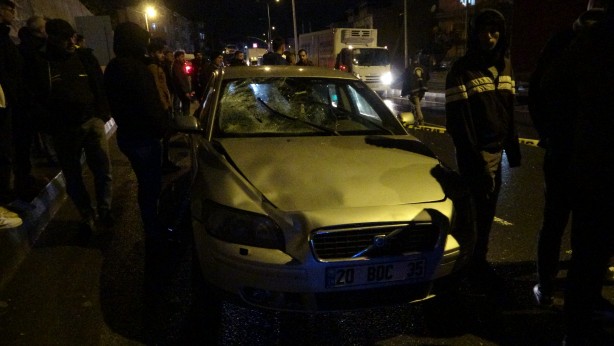 Foto - Otomobilin çarpıp tırın 100 metre sürüklediği kız çocuğu öldü