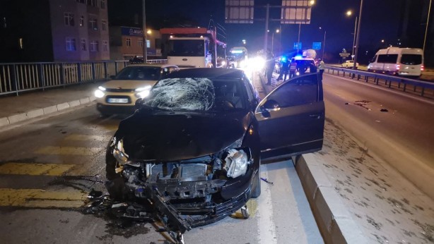 Foto - Otomobilin çarptığı motosikletin sürücüsü ağır yaralandı