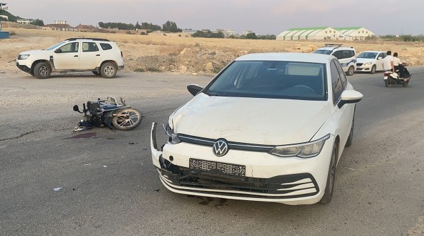 Foto - Otomobille motosiklet çarpıştı: 1 ağır yaralı