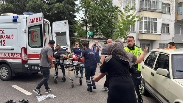 Foto - Otomobille motosiklet çarpıştı: "Bile bile vurdun"