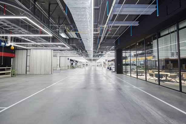 Foto - Otomobiller şimdi daha da çok gelişecek! O marka teknik merkezin yapımını bitirdi! 3 bin kişi kolları sıvadı!