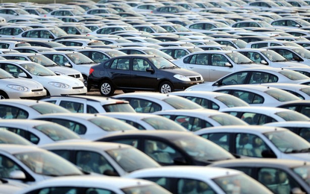 Otomobillerde yeni dönem başlıyor! O araçlar için artık zorunlu olacak