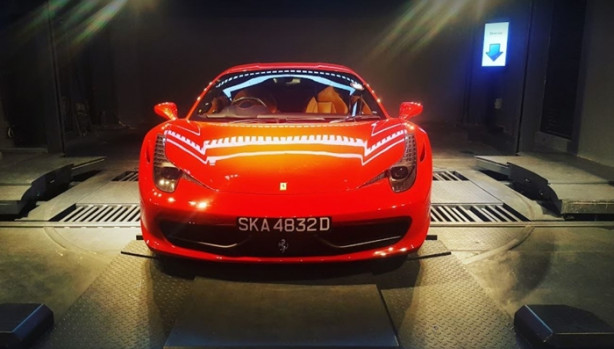 Foto - Otomobilleri otomattan satın alıyorlar!