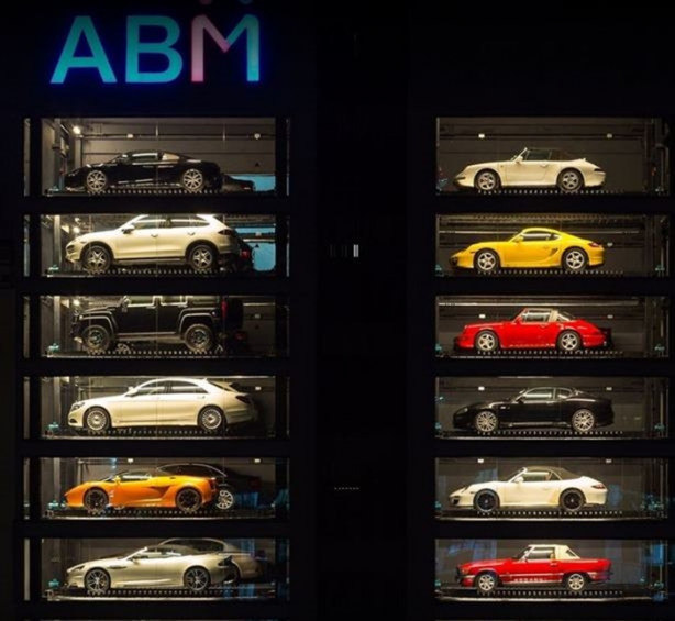 Otomobilleri otomattan satın alıyorlar!