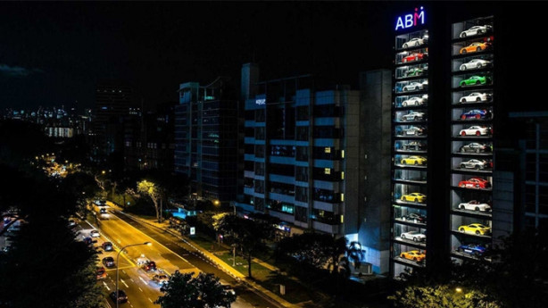 Foto - Otomobilleri otomattan satın alıyorlar!