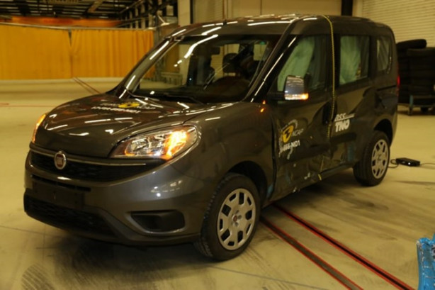 Foto - İşte otomobillerin çarpışma testi sonuçları