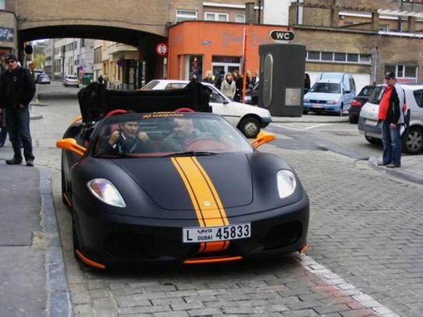 Foto - Otomobillerini bakın nasıl getiriyorlar...