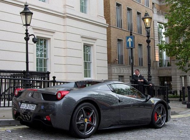 Foto - Otomobillerini bakın nasıl getiriyorlar...