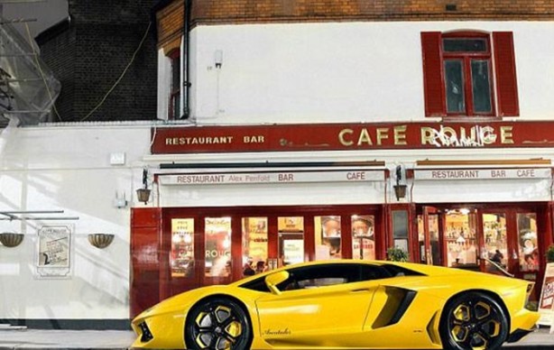 Foto - Otomobillerini bakın nasıl getiriyorlar...