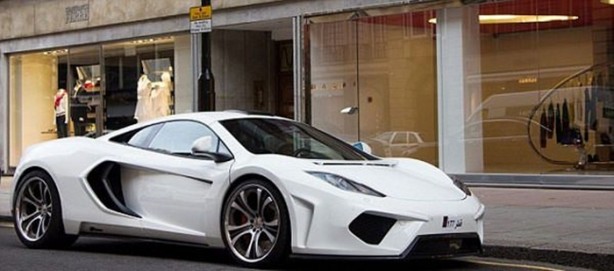 Foto - Otomobillerini bakın nasıl getiriyorlar...