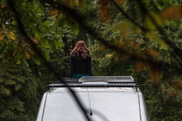 Foto - Minibüsü karavana çevirdiler!