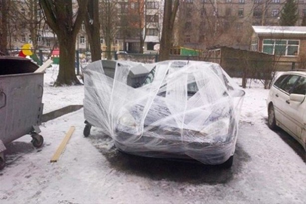 Foto - Otomobillerini park ettiklerine pişman oldular