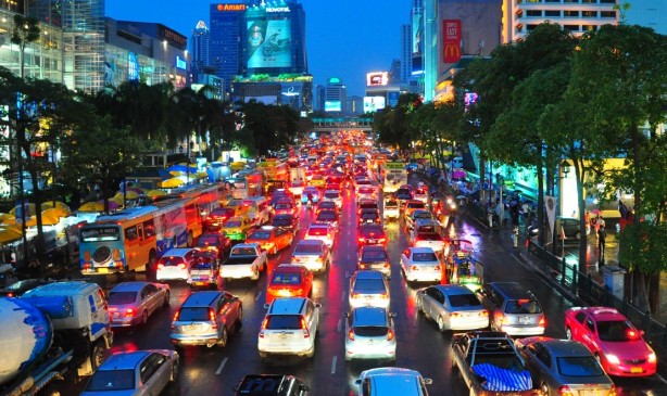 Foto - Otomobillerle ilgili doğru bildiğimiz yanlışlar neler? Mutlaka bilinmesi gereken kurallar hangileri?