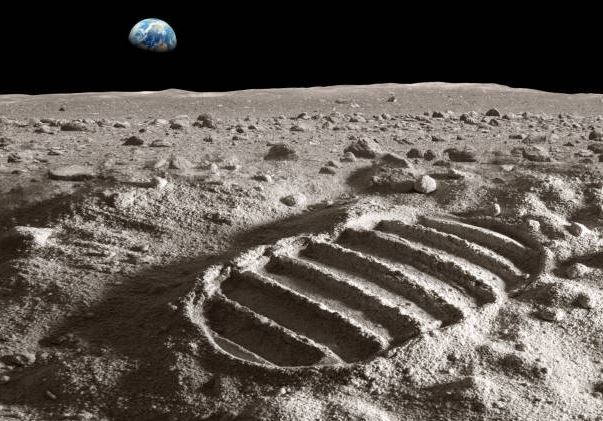 Foto - Otomotiv devi Ay’a çıkıyor!