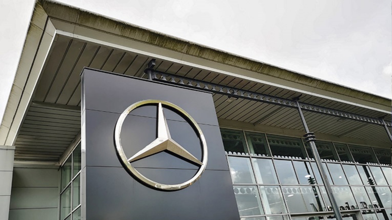 Foto - Otomotiv devi Mercedes’ten flaş karar! Tüm dünyaya böyle duyurdular