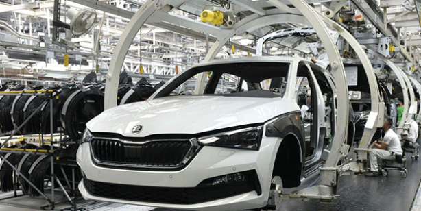Otomotiv devi Skoda Türkiye'yi de etkileyecek kötü haberi duyurdu