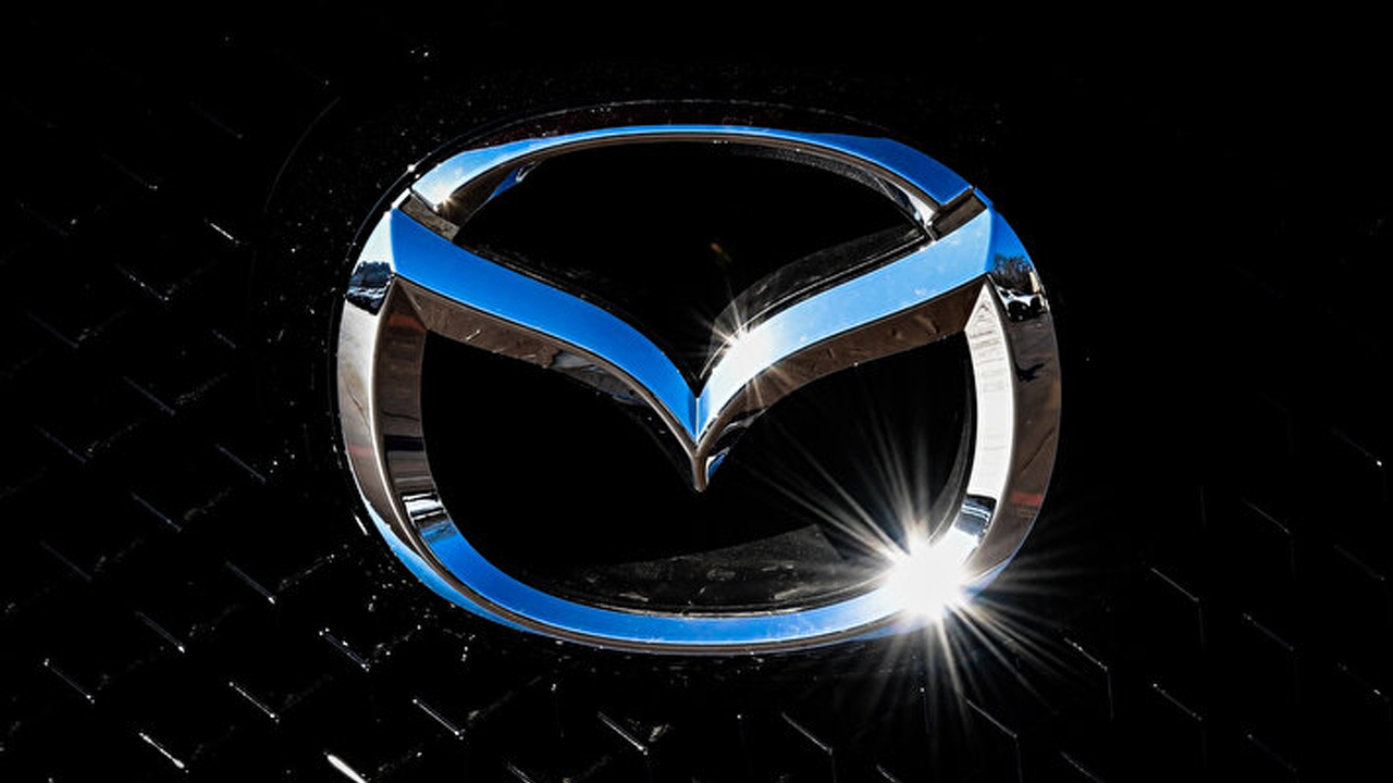 Foto - Otomotiv devinden 28 yıl sonra beklenmedik adım! Logosunu değiştirdi