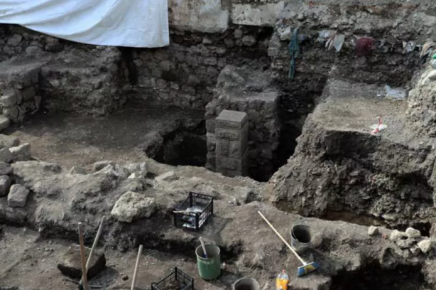Foto - Otopark kazısında bulundu! Roma ve Bizans dönemlerine ışık tutuyor