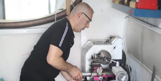 Foto - Otopsi cesetleri için çalışan Samsunlu ustadan Guinness'e aday '4 milimetre bıçak'