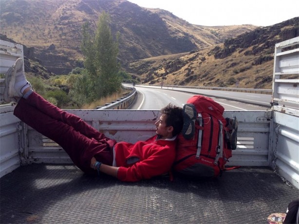 Foto - Otostopla dünyayı gezdi!