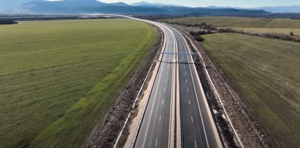 Foto - Otoyol projesinde yolsuzluk! Milyonlarca euro düşük teklif veren şirketi engellemeye başladılar
