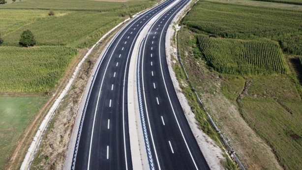 Foto - Otoyol projesinde yolsuzluk! Milyonlarca euro düşük teklif veren şirketi engellemeye başladılar