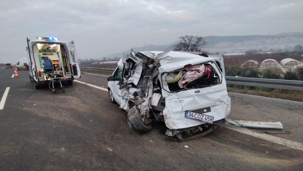 Otoyolda can pazarı! Arızalanan aracını emniyet şeridine çekince...