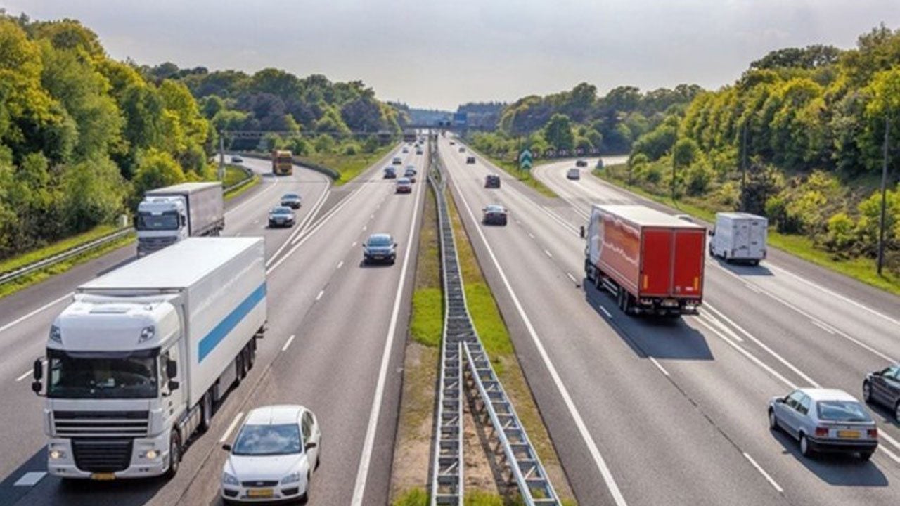 Foto - Otoyollarda 130 km/s hız sınırı tarih mi oluyor: Yeni sınır tepki çekti!