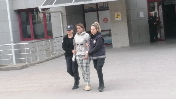 Foto - Oturduğu evi yakan kiracı kadın tutuklandı