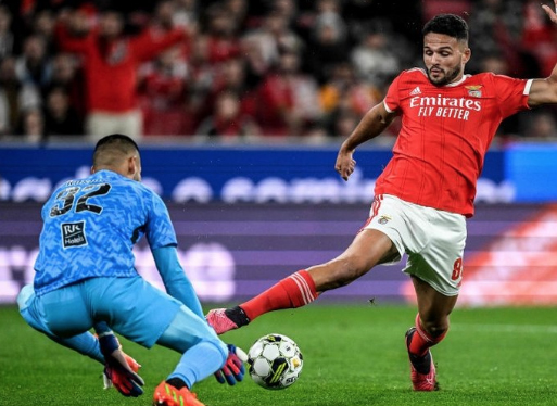 Foto - Öyle bir file bekçisi alıyor ki... Beklenmedik kaleci! 