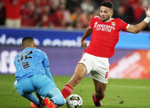 Foto - Öyle bir file bekçisi alıyor ki... Beklenmedik kaleci! 