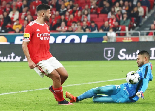 Foto - Öyle bir file bekçisi alıyor ki... Beklenmedik kaleci! 