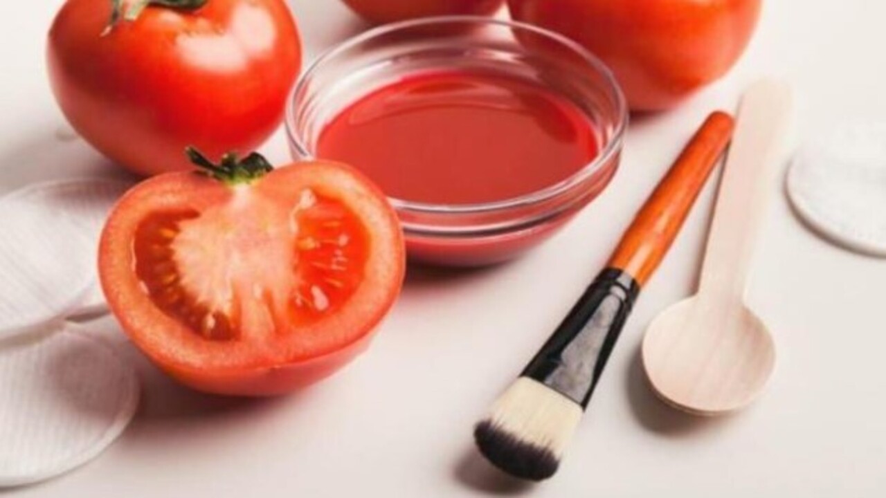 Foto - Öyle bir işe yarıyor ki..! Çürüyen domatesleri sakın çöpe atmayın