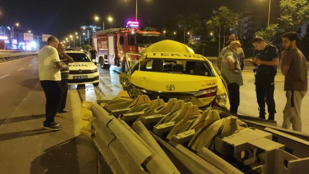 Foto - Öyle bir kaza yaptı ki! Olay yerinden anında kaçtı