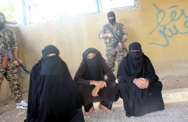 Foto - Öyle bir kılıkta yakalandılar ki!