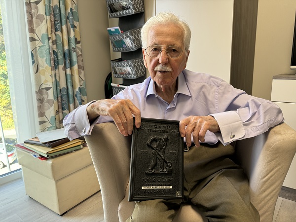 Foto - Oysa bir yıllığına gitmişti! 